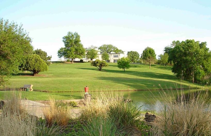Emporia Community Club