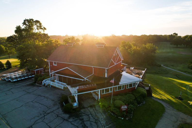 Twin Lakes Country Club