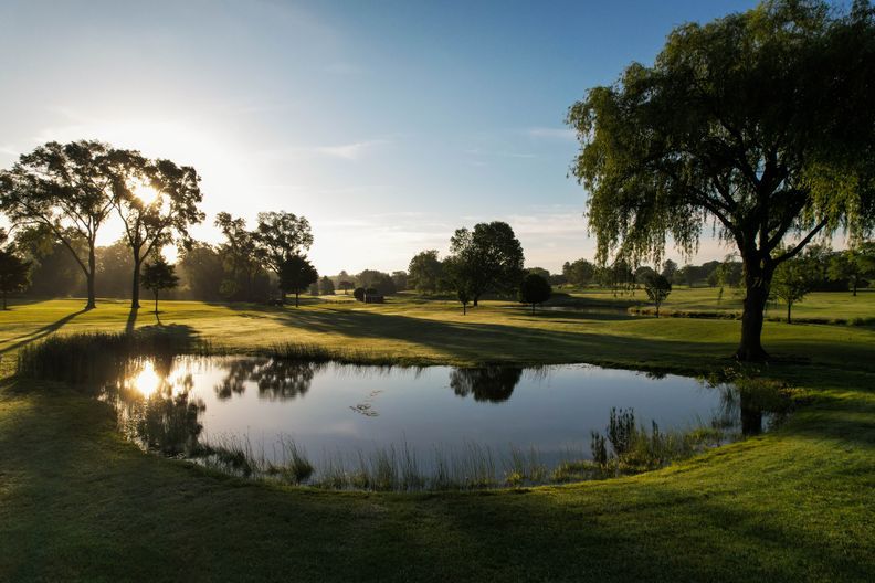 Twin Lakes Country Club