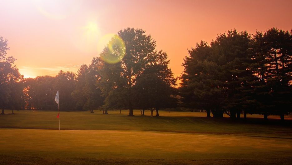 Riverside Golf