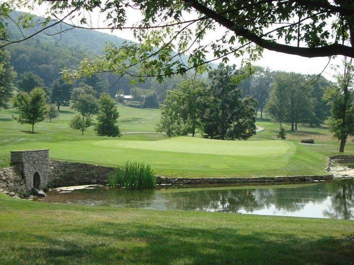 The Valley Country Club