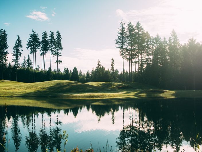 Gold Mountain Golf Club