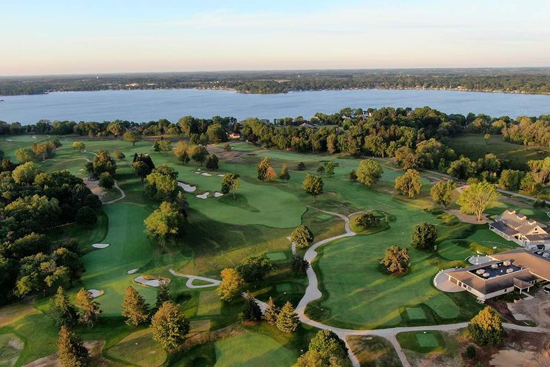 The Club at Lac La Belle