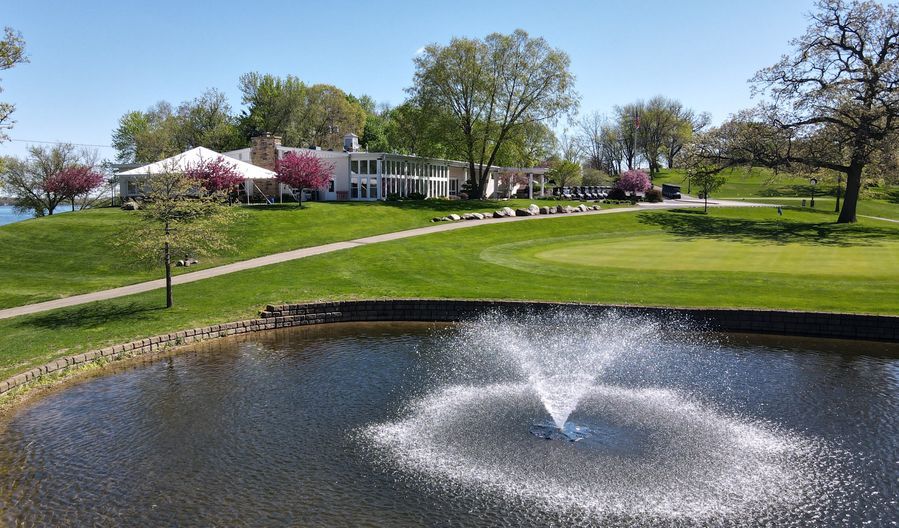 Stoughton Country Club