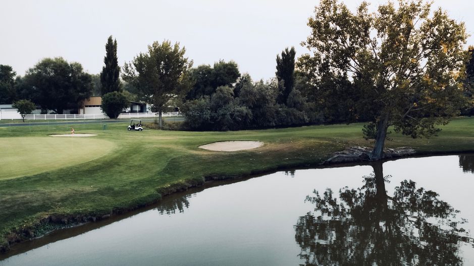 Lakeside Golf Course