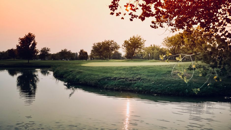 Lakeside Golf Course