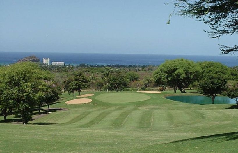 Makaha Valley Country Club