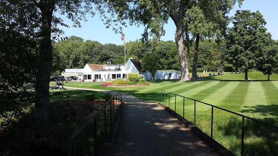 Le Sueur Country Club