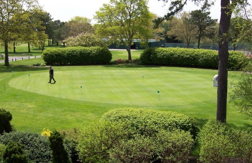 Pine Hills Country Club
